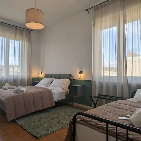 Apartment Big House-private Parking-12